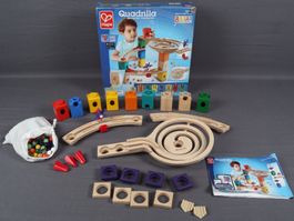 HAPE Kugelbahn mit vielen Murmeln