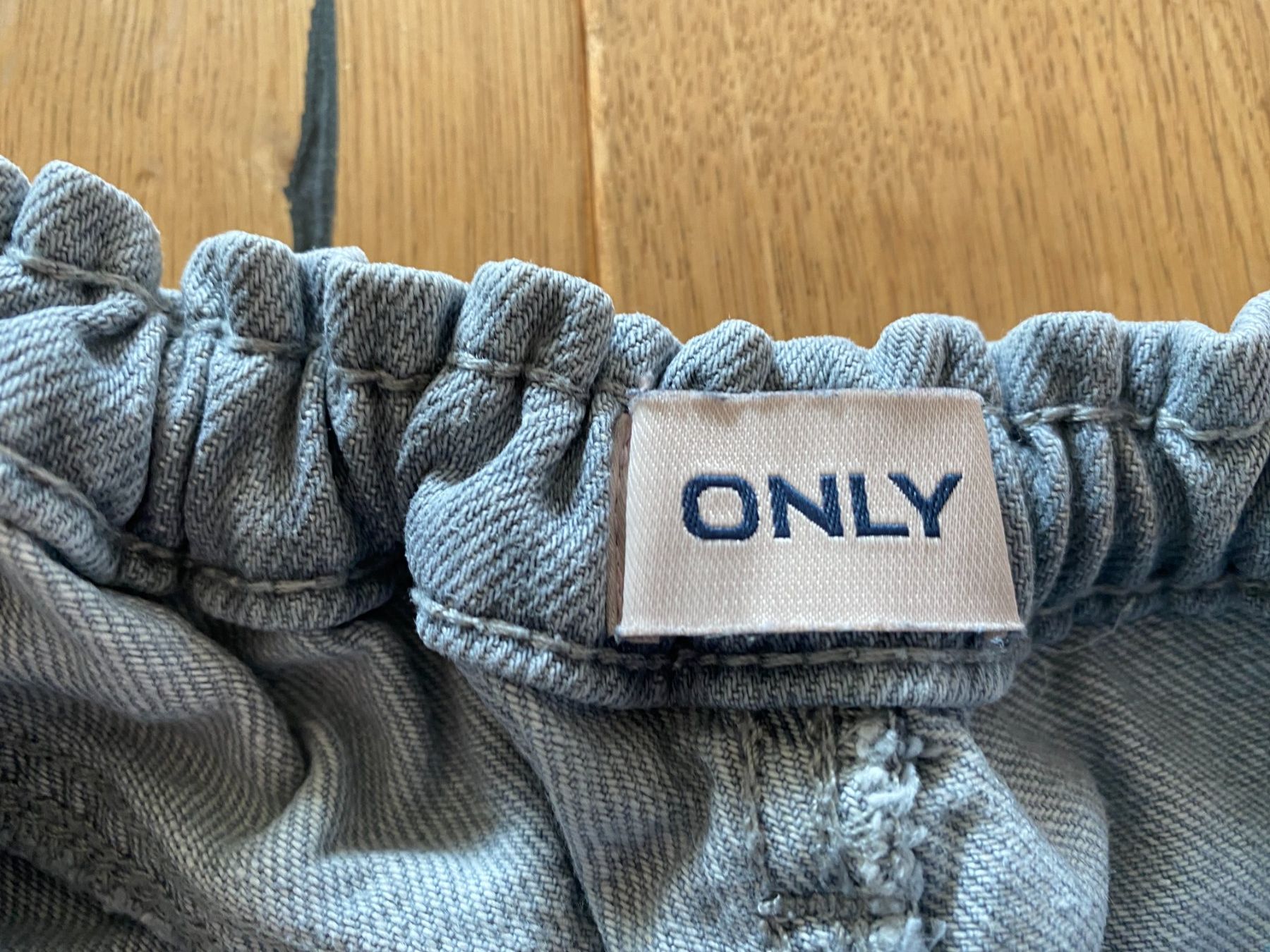 Only Pantaloni: Jeans-Shorts, Mädchen, Only, Gr. 158 – Usato da Oberkirch LU venduto da HubRen 1
