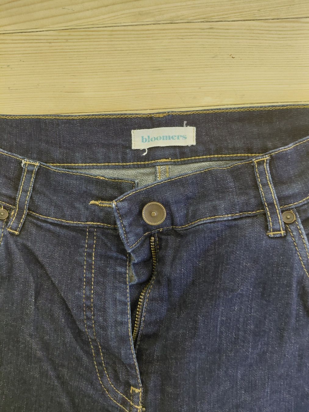 Jeans: Dark blue denim Jeans  – D'occasion à Winterthur par adventurenala 1