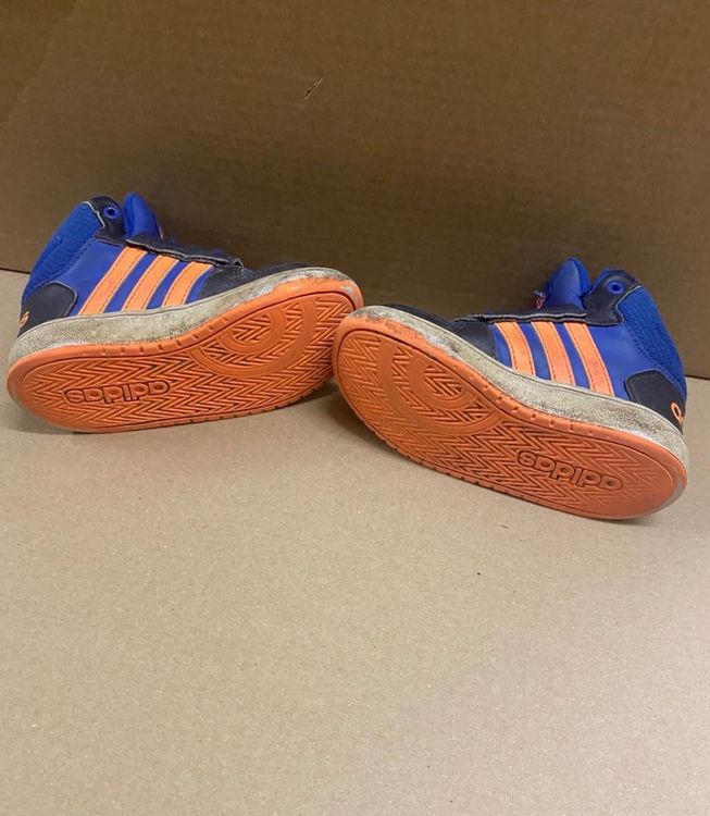 Adidas Chaussures garçon: Kinder Schuhe Grösse 26 – D'occasion à Zürich par zd_1965 4