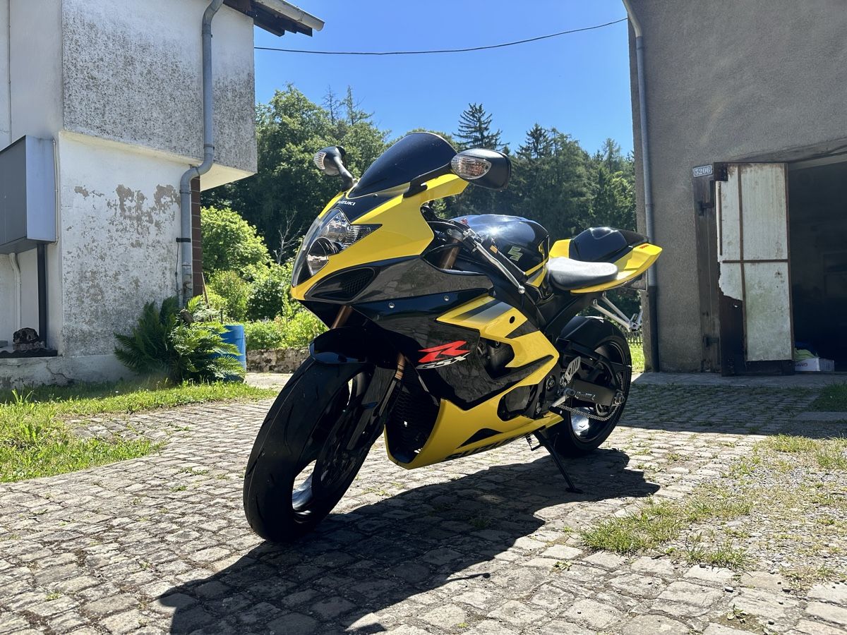 Suzuki Route: Suzuki GSX-R 1000 K5 ab MFK (Juni 26) und Service – D'occasion à Hirzel par Thenoah78 2