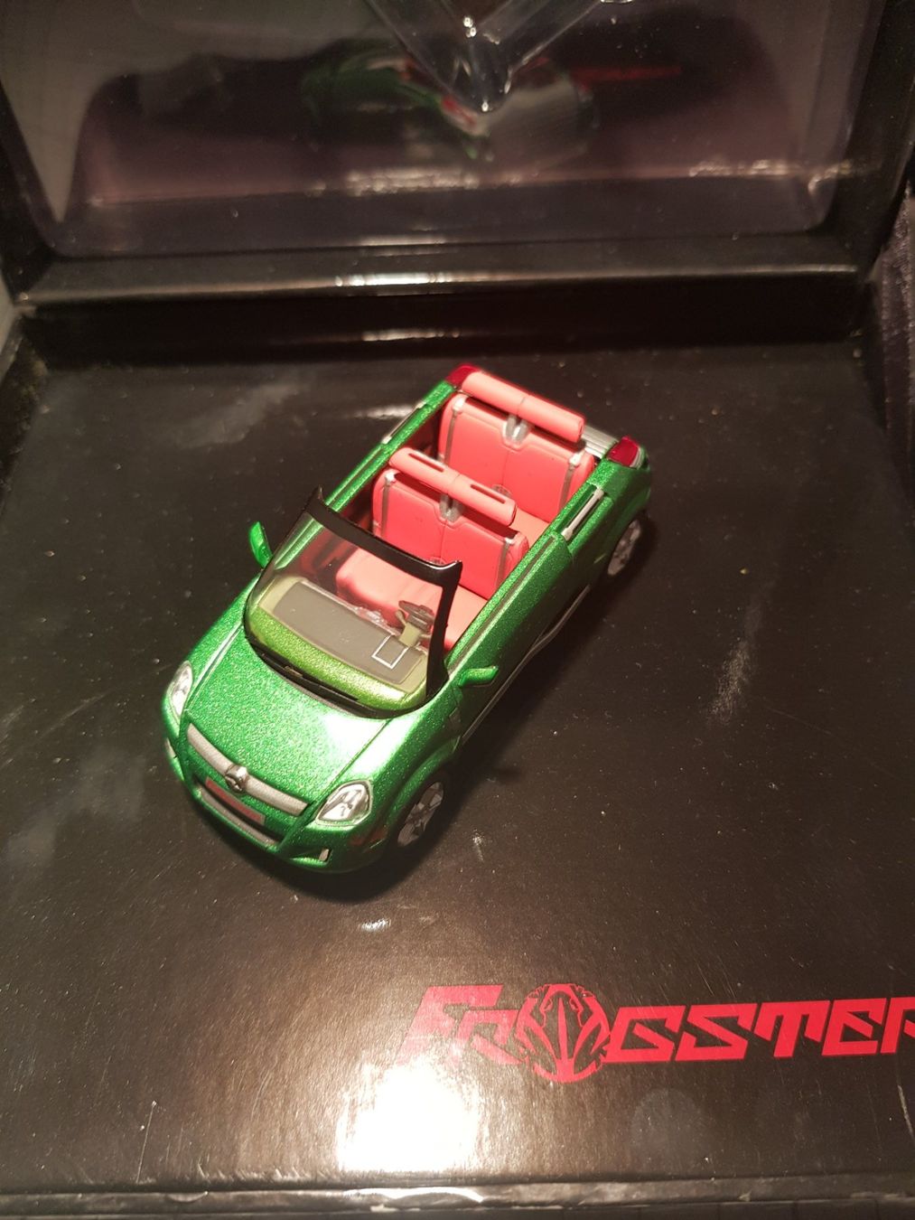 Opel Voitures modèles: Opel Frogster Concept car 2001 - Coffret – D'occasion à Chézard-St-Martin par AlPat-Collections