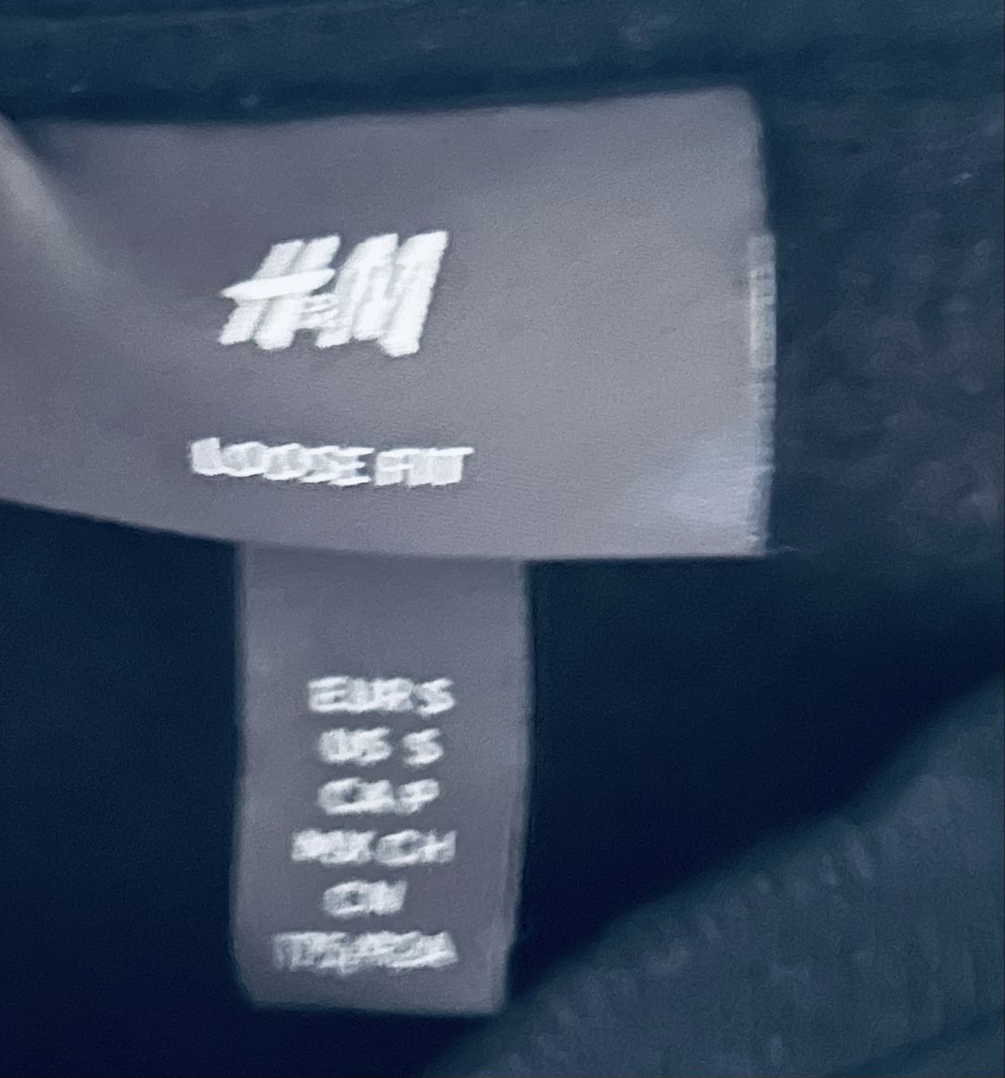 H&M Pullover & Sweatshirts: Pullover H&M Schwarz Feeling Fragile Loose Fit S – Neu (gemäss Beschreibung) aus Bülach von Snip4u 2