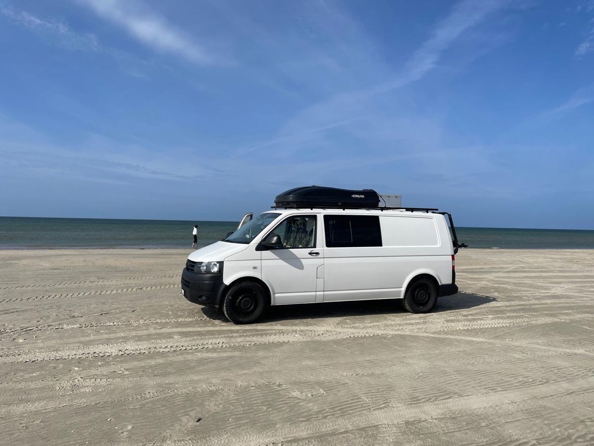 VW Camping Fahrzeuge: VW T5 4x4 Camper Langer Radstand – Gebraucht aus Lostorf von hoffi26