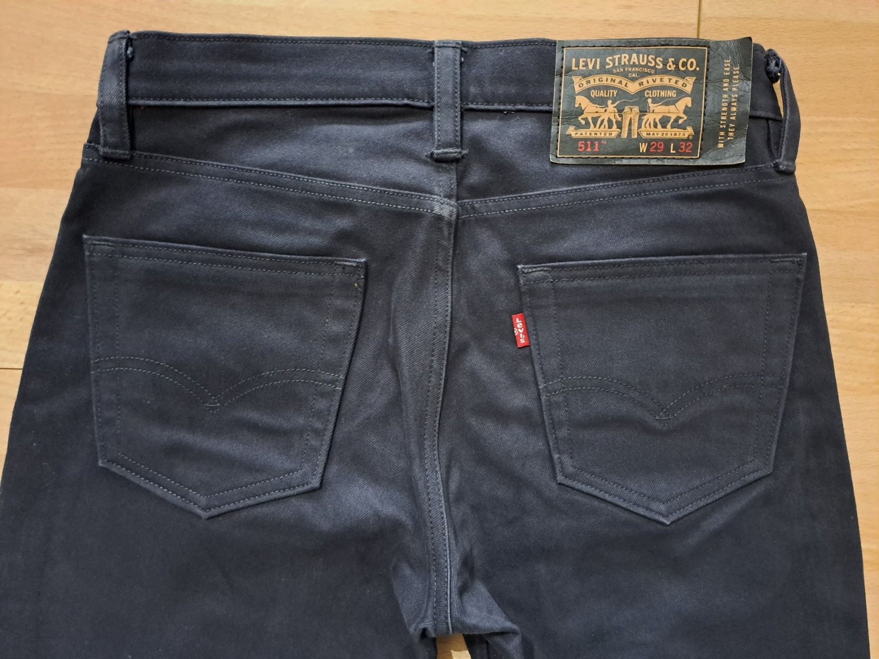 Levi's Jeans: Levis 511 W29 L28 – Nuovo (secondo la descrizione) da Meyrin venduto da dijin 5