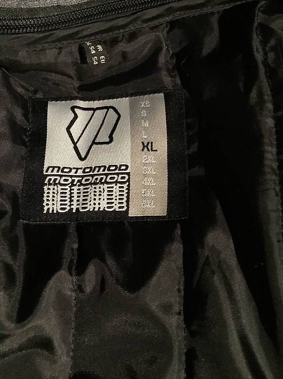 Giacche: Veste moto – Usato da le locle venduto da fajoca 3