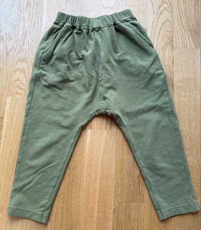 GU - Pantalon enfant vert, taille 100cm