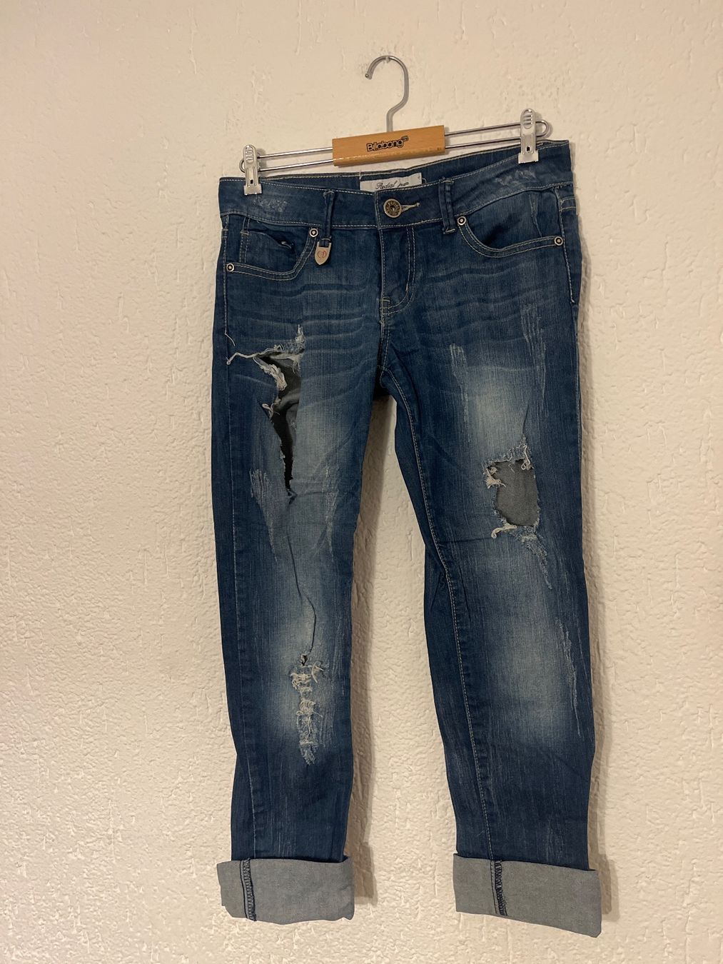 Jeans: Jeans mit Löchern, Used Look, Grösse M – Usato da Oberegg venduto da MZ_DiesundDas