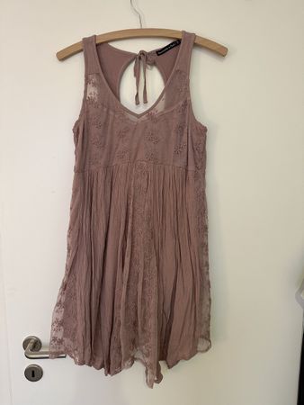 Rosa Kleid von Abercrombie & Fitch