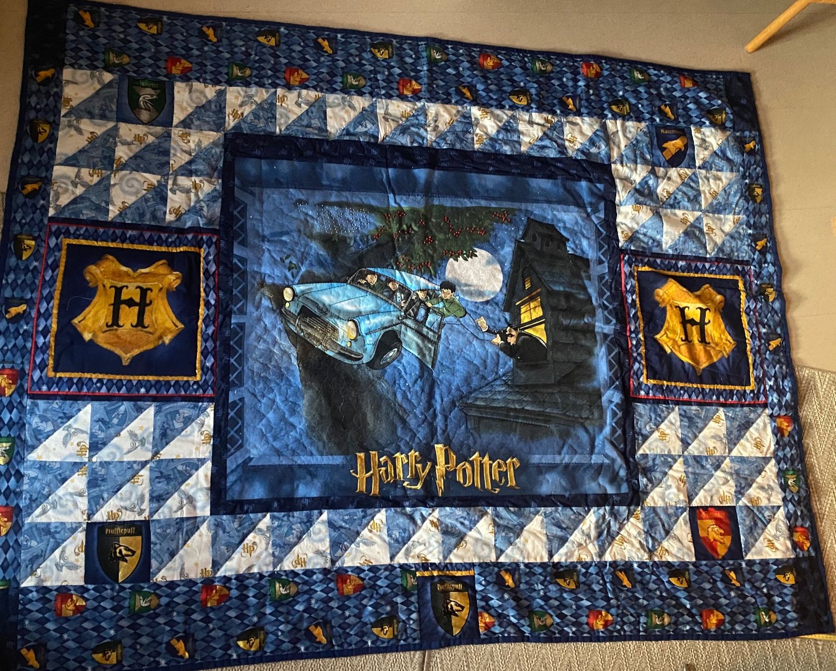 Coperte: Harry Potter Patchworkdecke (Bettüberwurf) – Usato da Tafers venduto da Hinaya