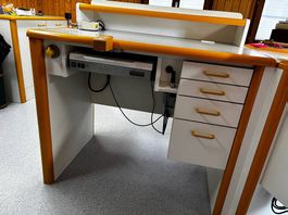 Laborarbeitstisch + Schubladen + Wassermann-Absaugschublade