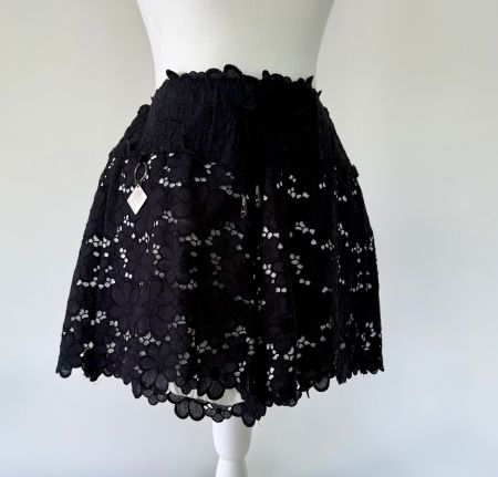 Schwarze Spitzen Shorts Gr. 36 Handmade ideal für Sommer!