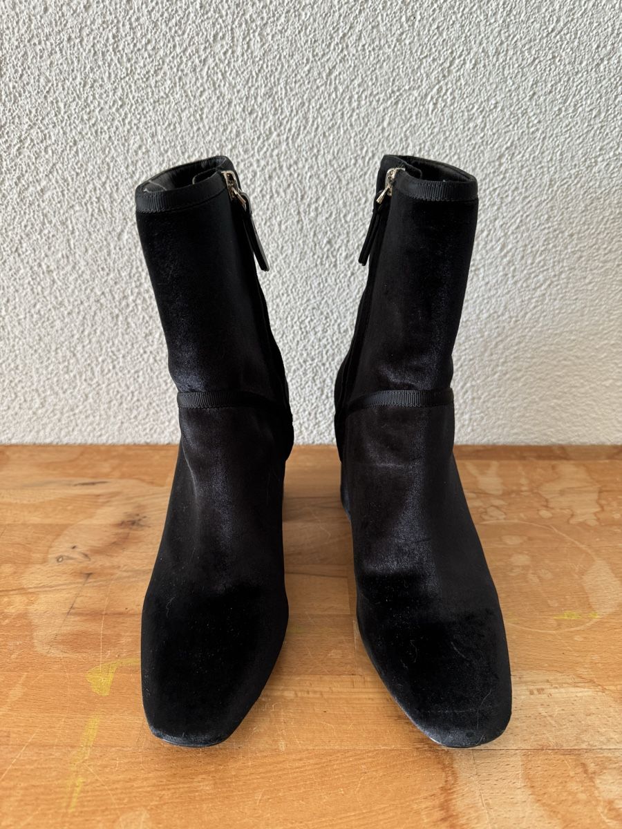 Massimo Dutti Scarpe da donna: Massimo Dutti Stiefel aus Samt Grösse 37 – Usato da Zollikon venduto da bailey_i 1