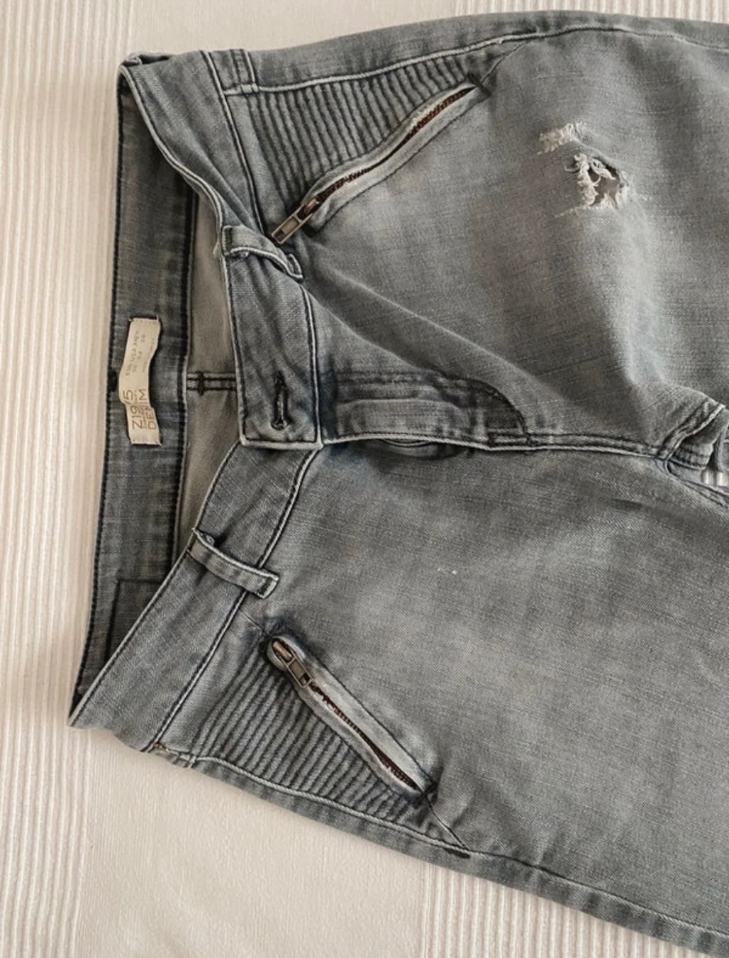 Zara Pantaloni: Denim-Hose ZARA grau – Usato da Uster venduto da Monika_OB 2