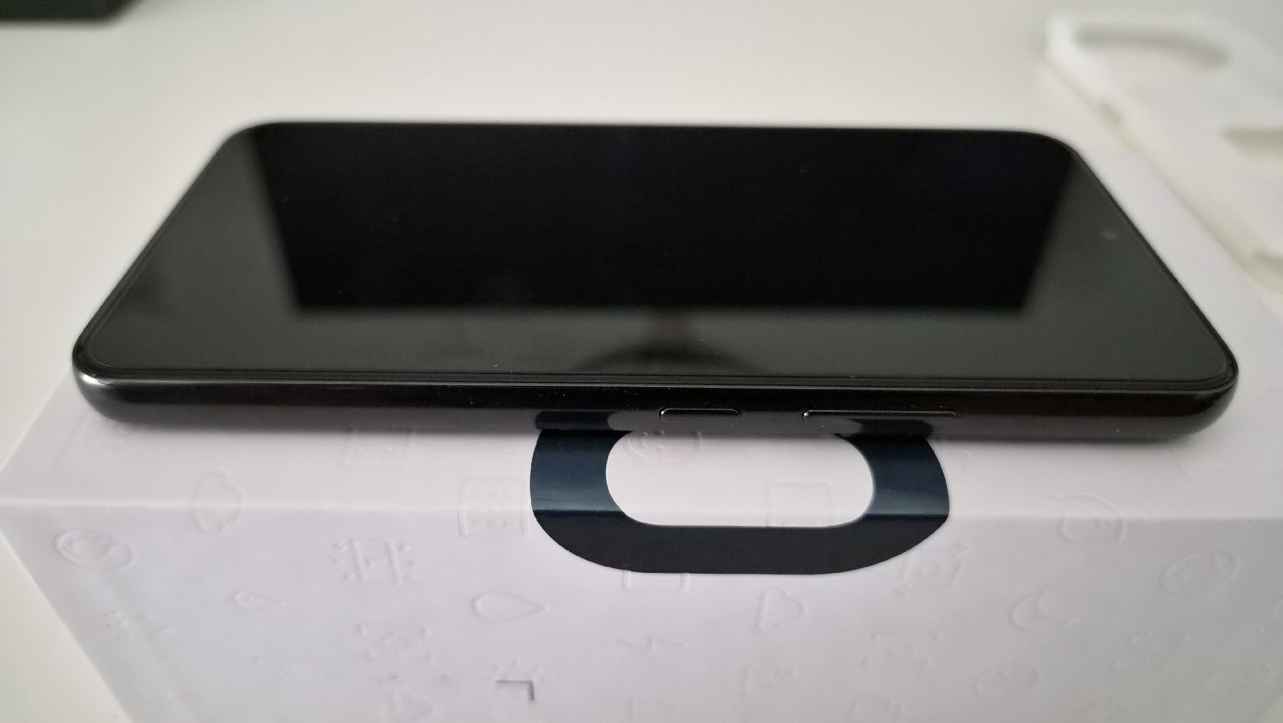 Samsung Telefoni cellulari / Smartphones: Samsung Galaxy S22 – Usato da Niederbuchsiten venduto da chaschte01 3
