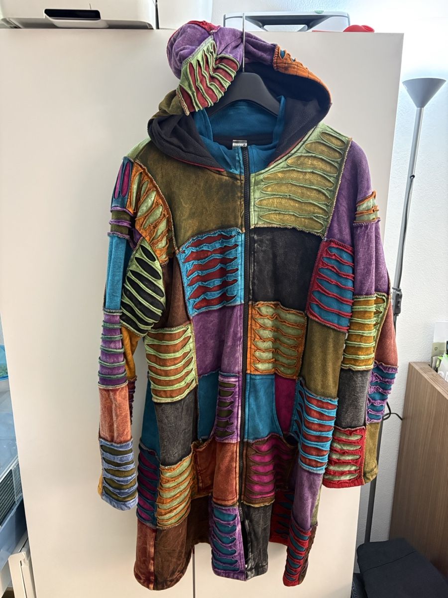 Maglioni & Felpe: Giacca patchwork XXL made in Nepal – Usato da Novazzano venduto da jen_hx8j