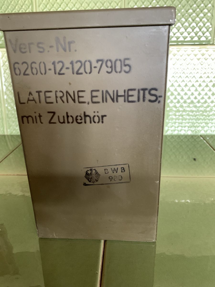 Schweizer Armee Lampade: Original, Militärlaterne mit Zubehör – Usato da Egg b. Zürich venduto da ohtannenbaum 6