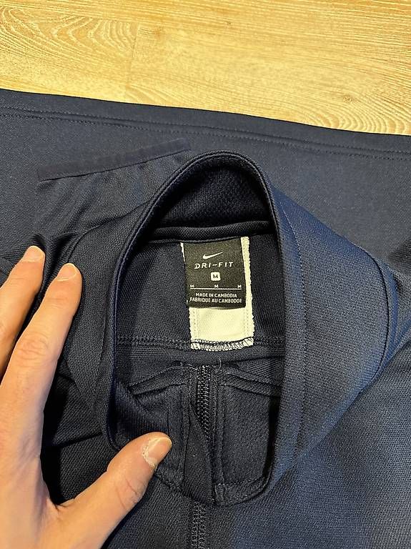 Lotti di vestiti: Nike Set Trainerhose & Jacke – Usato da Meilen venduto da DavideL02 2