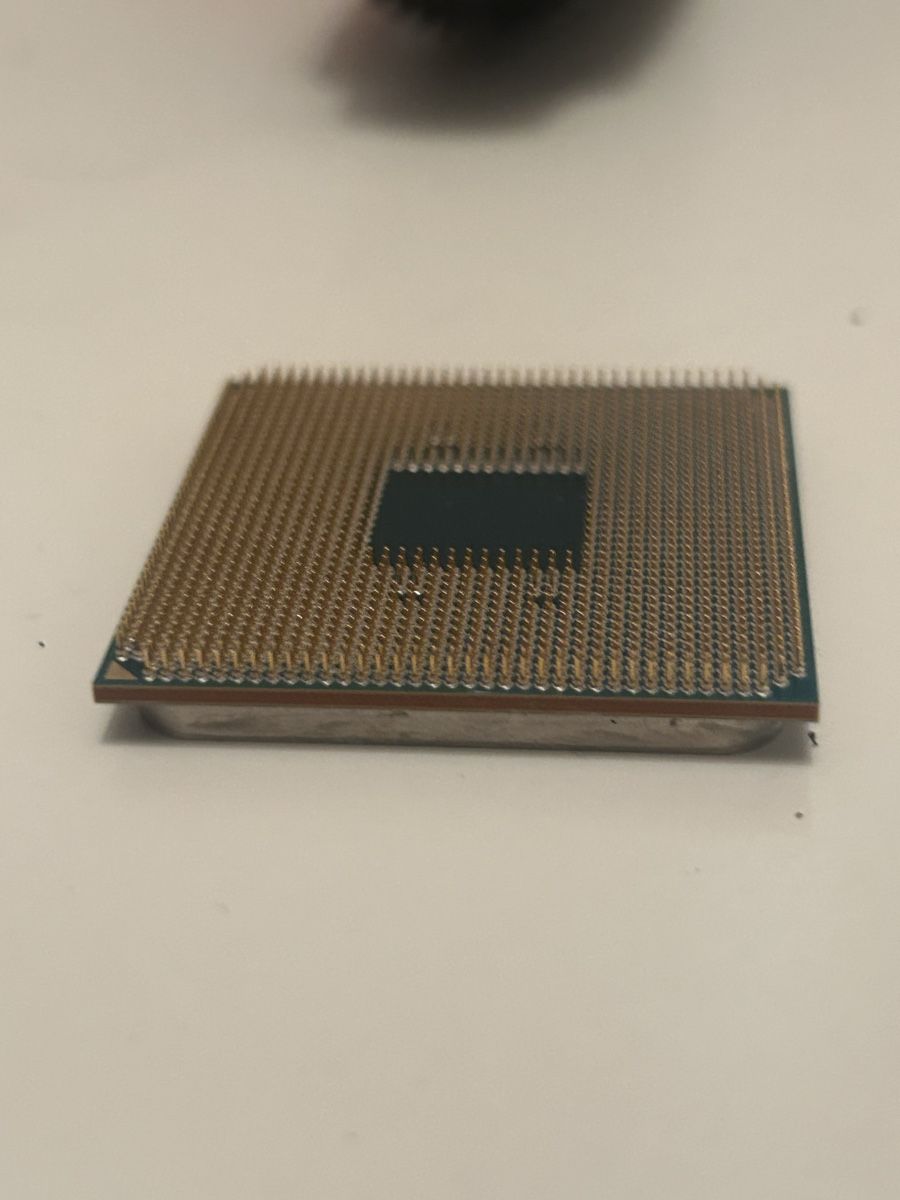 Amd PCs: AMD Ryzen 5 3600 – Neuf (Voir description) à Hünenberg See par N4OAH 1