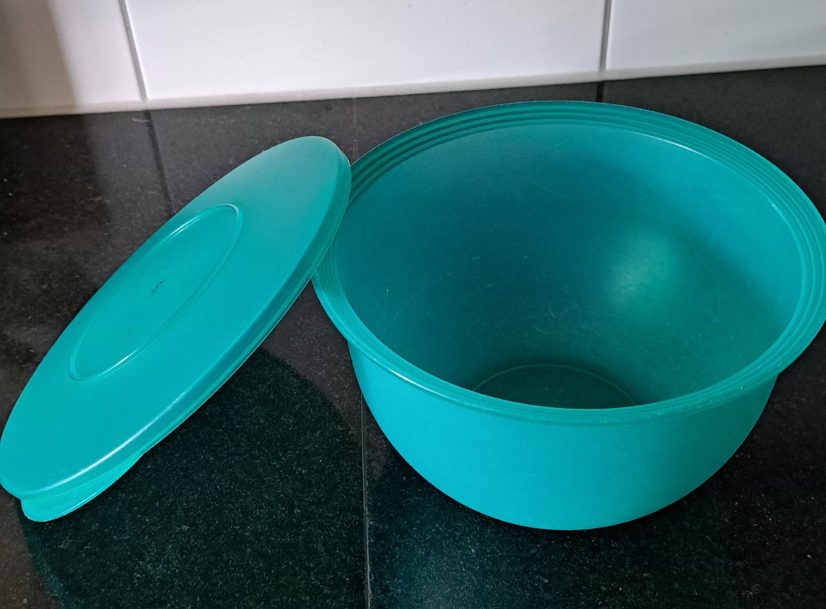 Tupperware Contenitori & Simili: Diverse Tupperware mit Deckel – Usato da Allschwil venduto da Sternenhimmel28