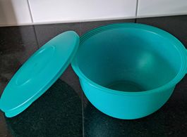 Diverse Tupperware mit Deckel