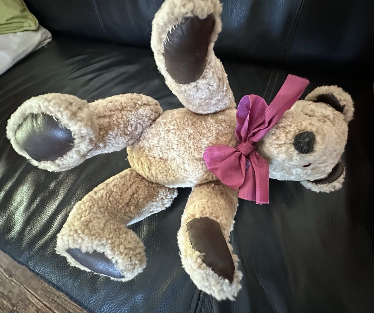 Spielzeuge: TeddY Bär - wurde handgemacht & ca. 30jährig  – Gebraucht aus Gysenstein von HerZliCHer501 4