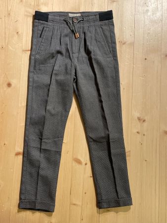 Graue ZARA Bundfaltenhose Junge Gr. 128