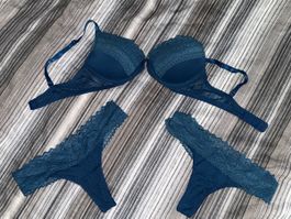 DUNKELBLAUES SPITZEN-DESSOUS-SET