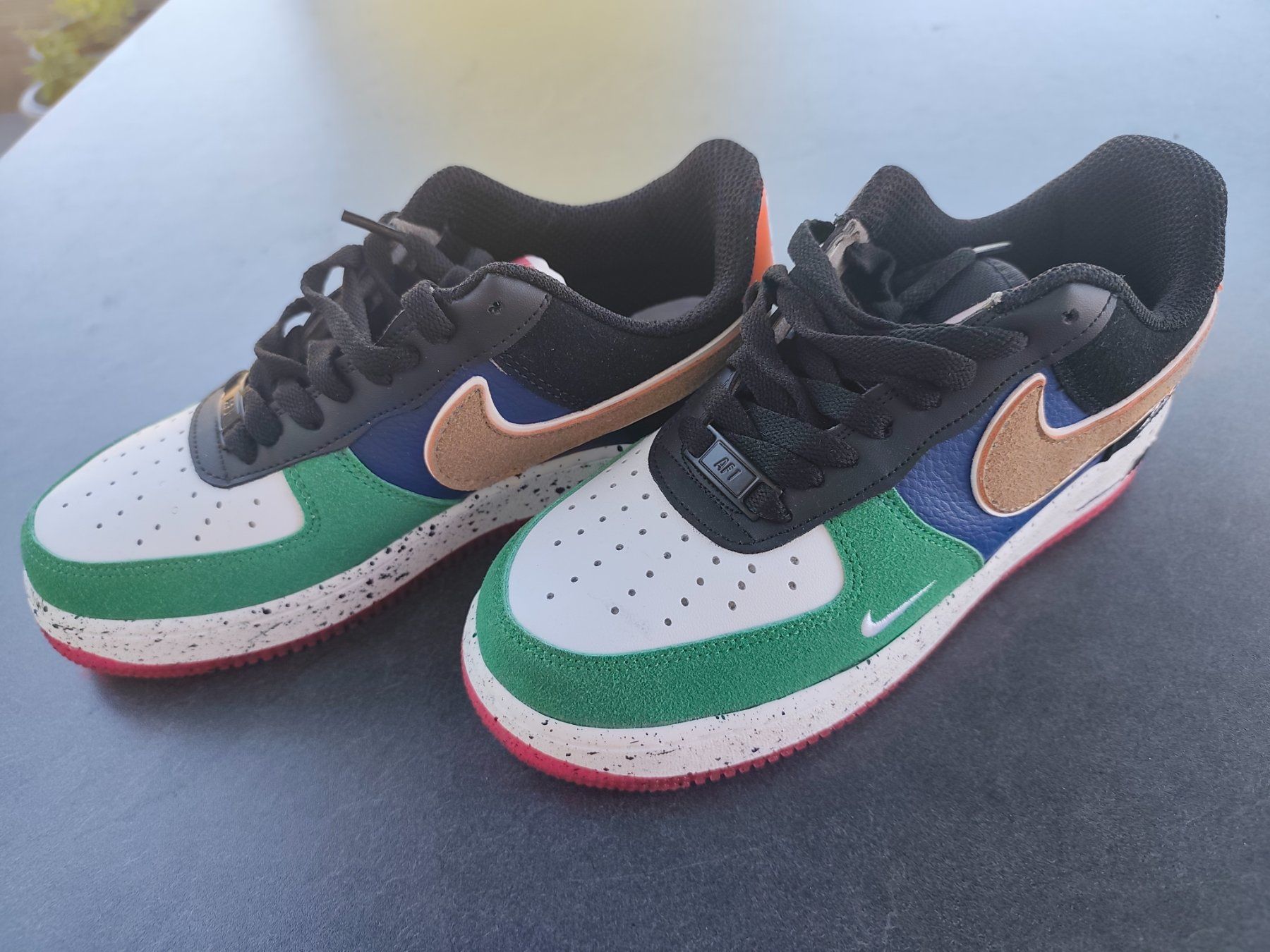 Scarpe per ragazzi: Turnschuhe ungetragen Grösse 38 – Usato da Weisslingen venduto da dubda