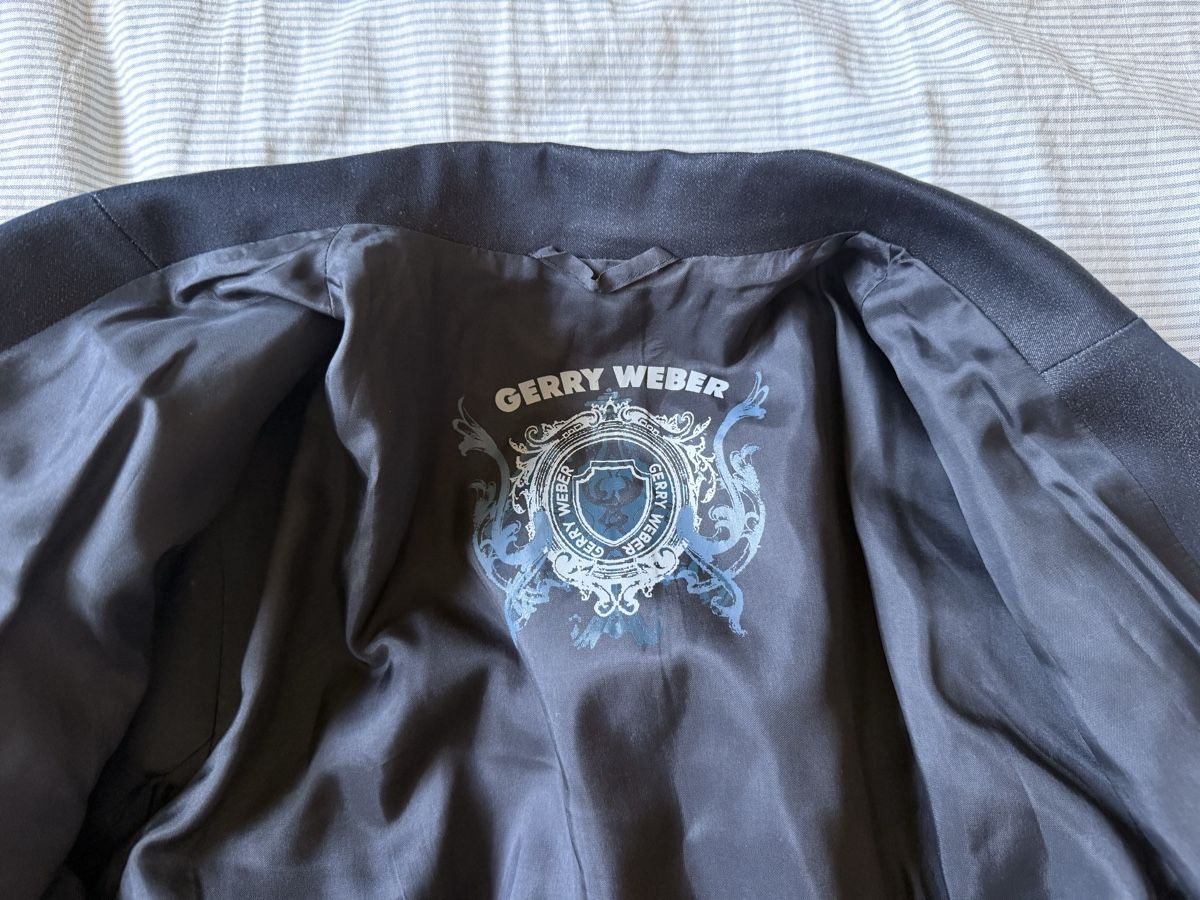 Gerry Weber Giacche: Vintage Dunkelblaue Jacke von Gerry Weber – Usato da Neerach venduto da lar_tkp2 3