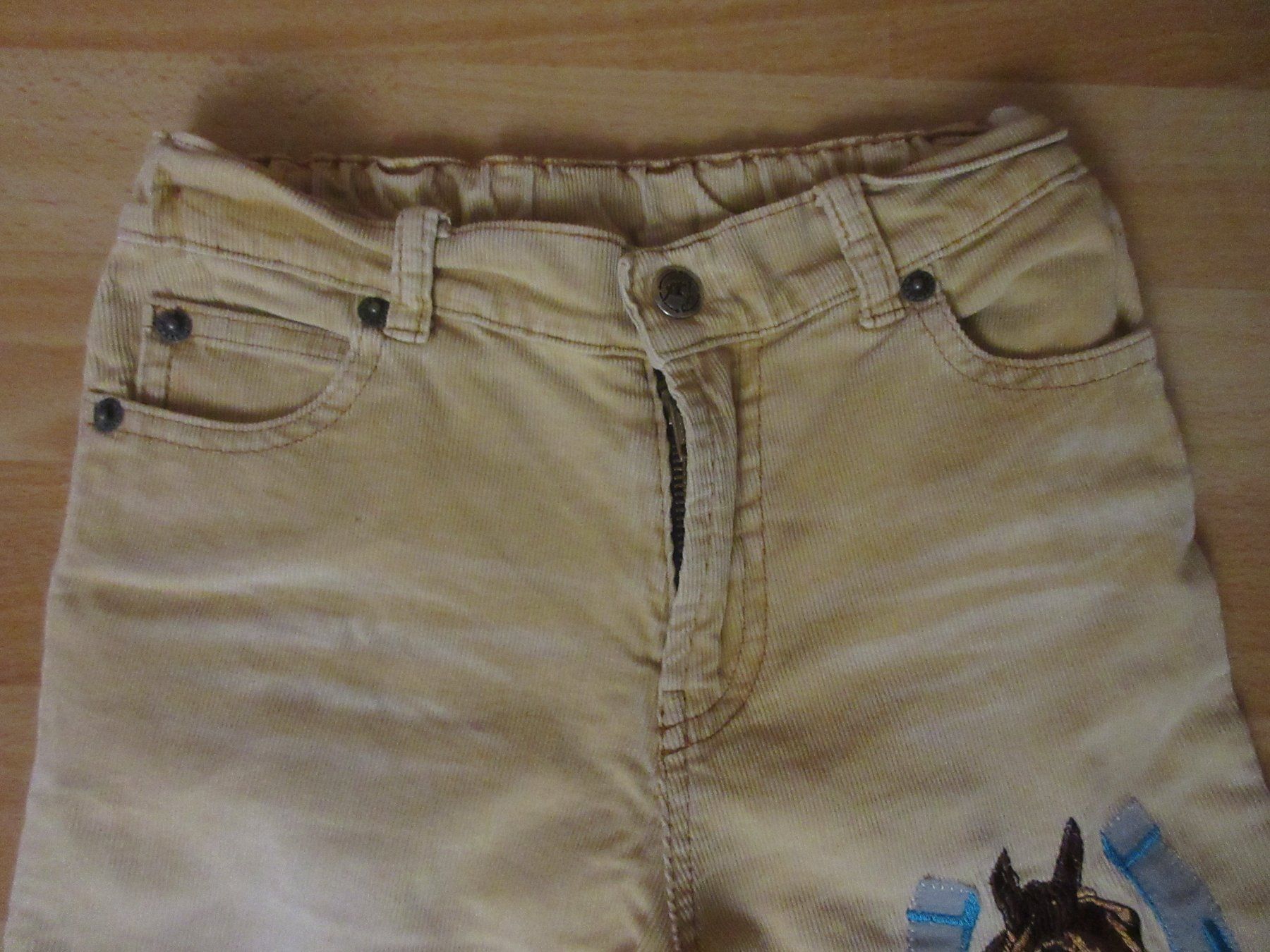 Pantaloni: Cordhose beige Grösse 122 – Usato da Kaisten venduto da renault015 4