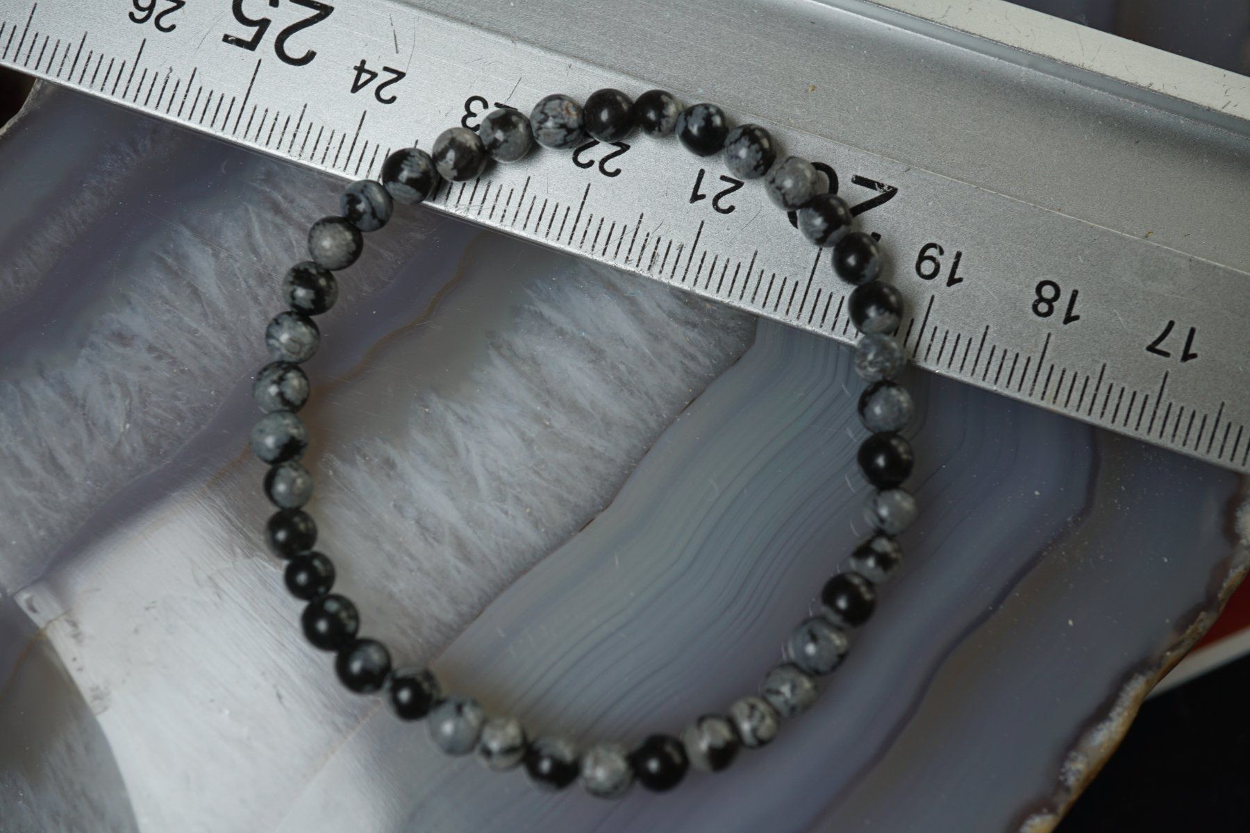 Minerali & Pietre curative: Schneeflocken Obsidian   Kinder  4mm    Armband – Nuovo e nell'imballaggio originale da Eschenbach SG venduto da topstone 1