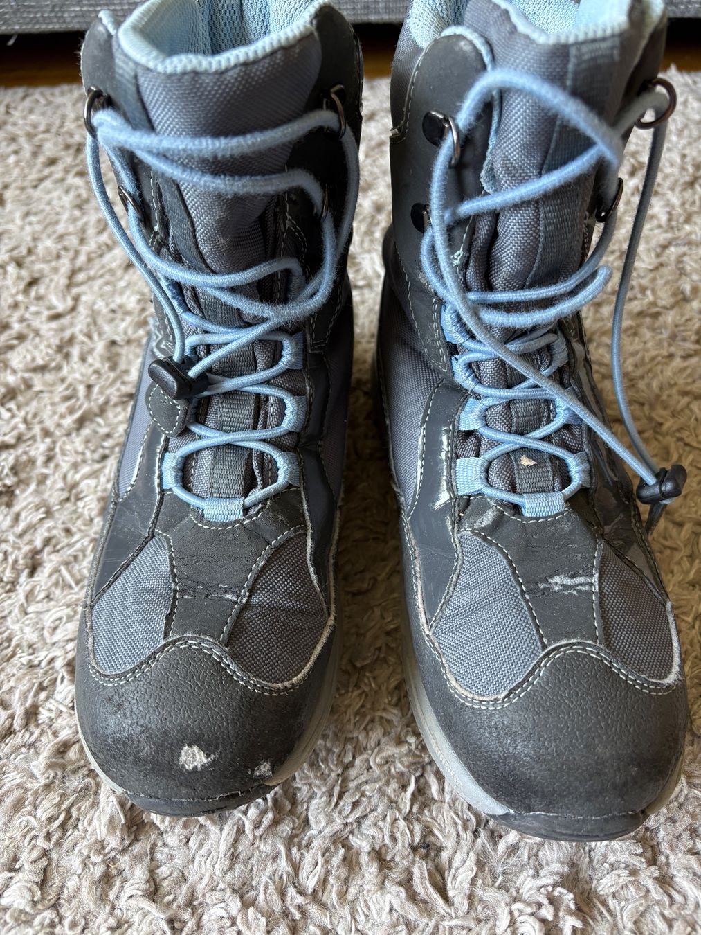 Scarpe per ragazze: Snowboots Mädchen Gr 35 – Usato da Aarau venduto da stellabianca 1