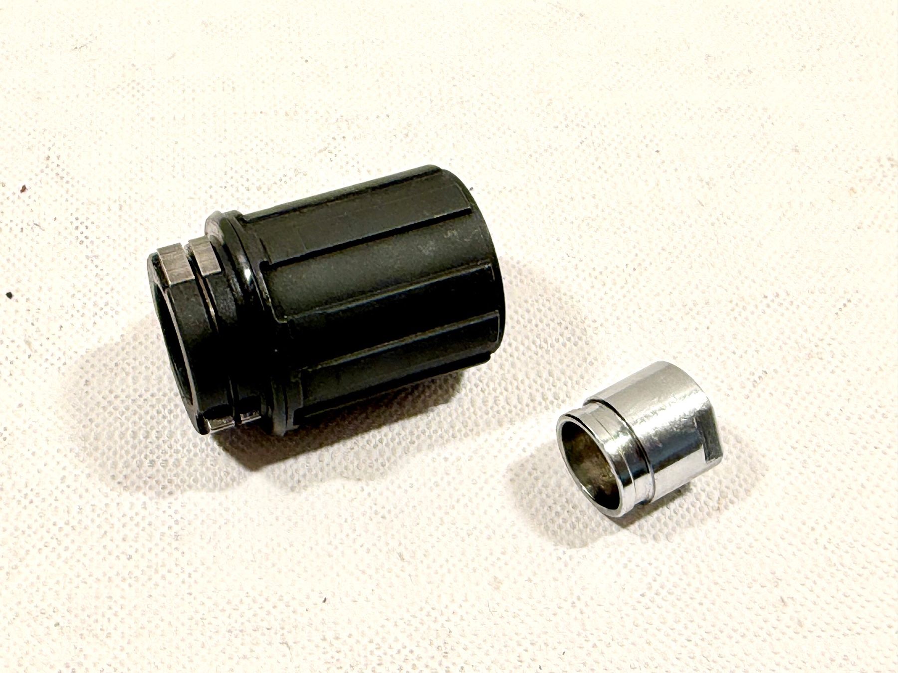 Shimano Pezzi di ricambio: Shimano SRAM Freilauf NOS – Nuovo e nell'imballaggio originale da Luzern venduto da bikeandbeltcom