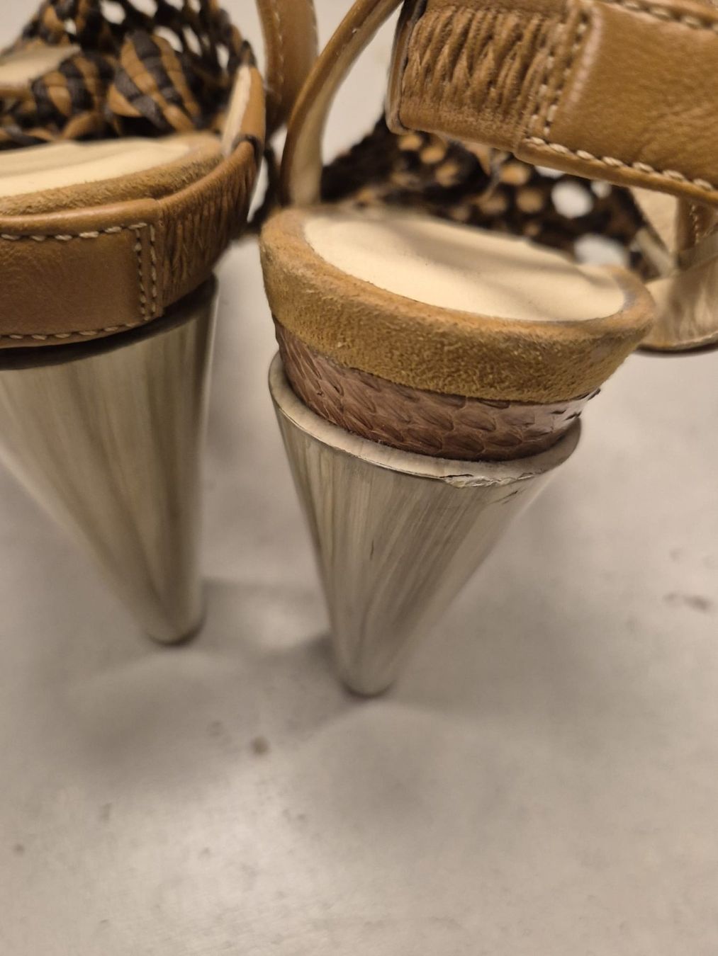 Jimmy Choo Scarpe da donna: Jimmy Choo Taytum, Size 38 – Usato da Honau venduto da schueve2 5