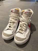 Nike Blazer Mid 77 Vintage weiss rot Grösse 41 getragen