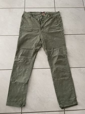 PLEASE Damen Hose, Gr. M, Khaki-Olive, Top Zustand, Sommer L