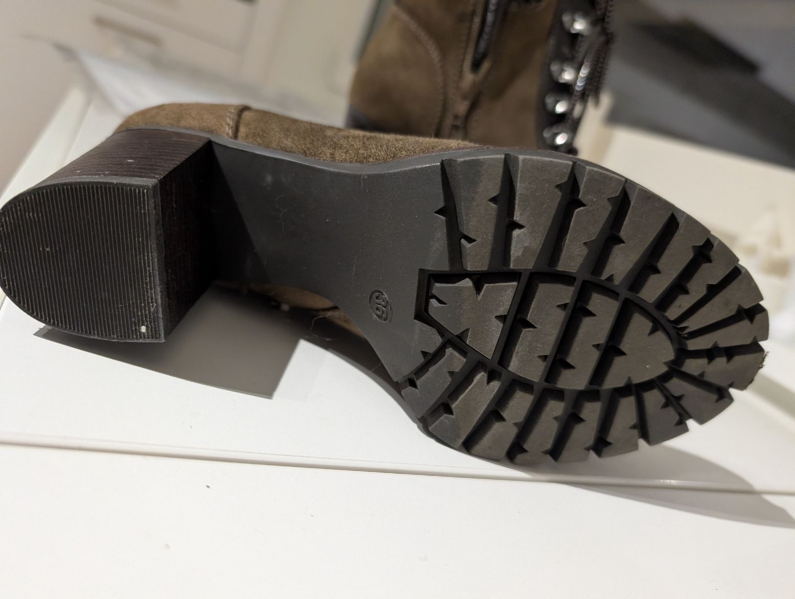 Chaussures femmes: Damen Schuh – D'occasion à Münchenbuchsee par Mel_Bi 2