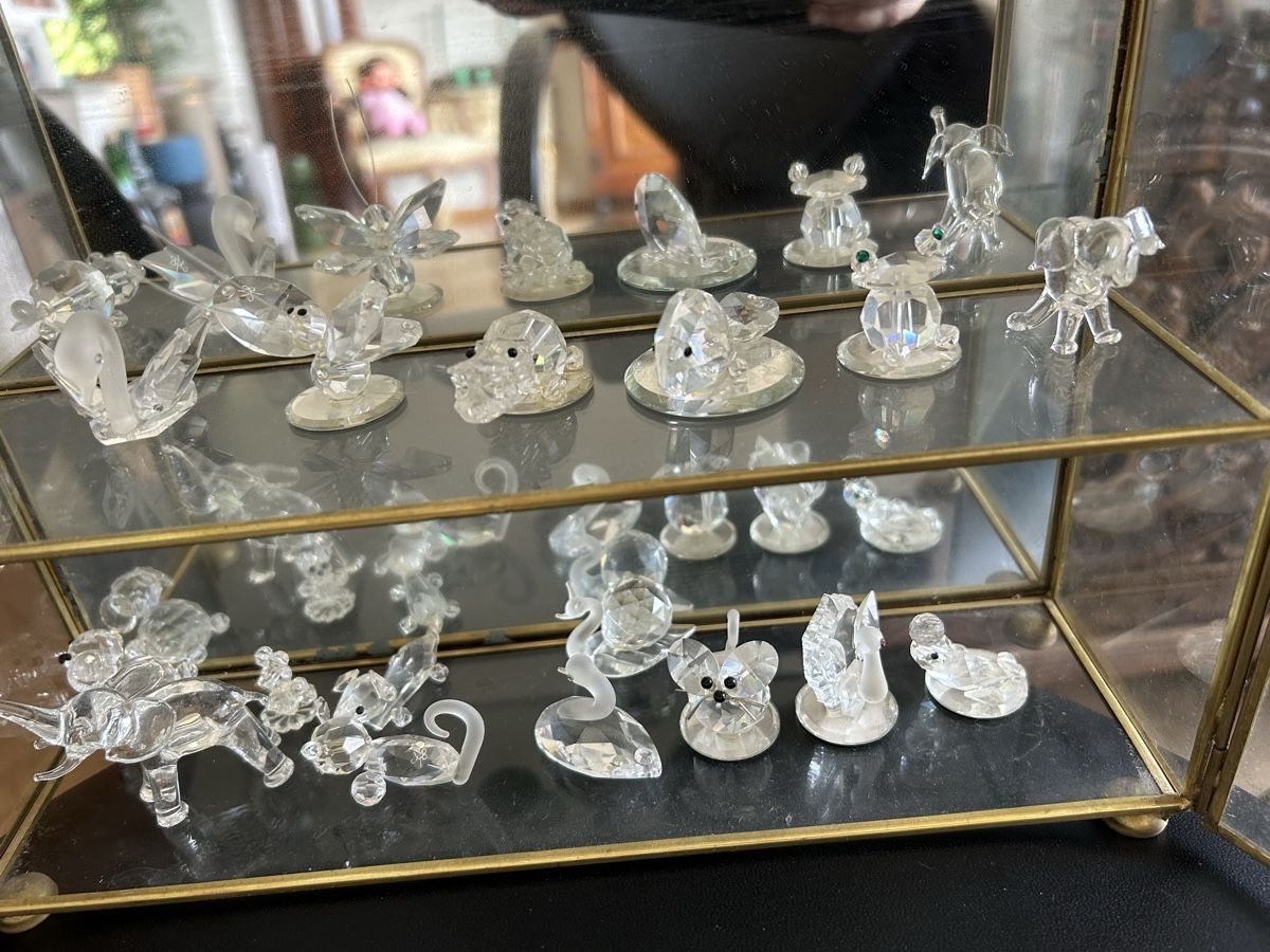 Statuette: Kristallfiguren Alan Bowes mit Vitrine – Usato da Emmen venduto da Carbru 2