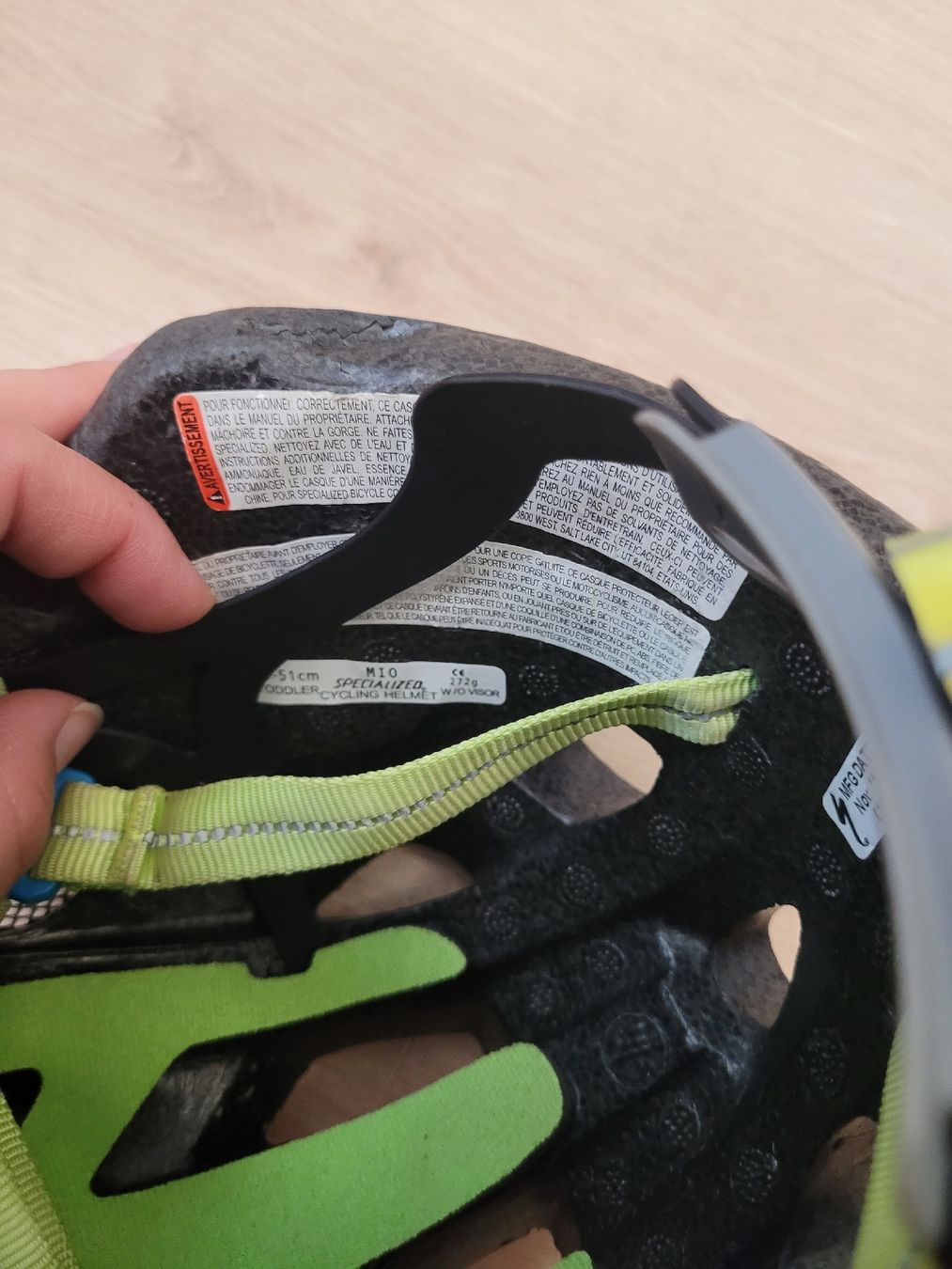 Specialized Caschi: toller Velohelm specialized 46-51cm – Usato da Lupsingen venduto da sta_wgg5 4