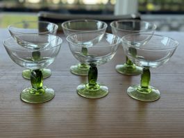 6 Stück Vintage Coupe Gläser / Sektgläser mit grünem Fuss