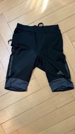Funktionale Lauftights von Adidas (Grösse S men)