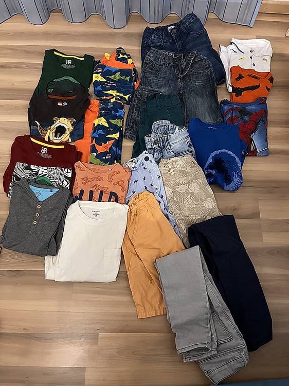 Ensembles coordonnés: Kleiderpaket Jungs 128(21 Teile)Frühling,Sommer – D'occasion à Pfungen par nad_vt7k