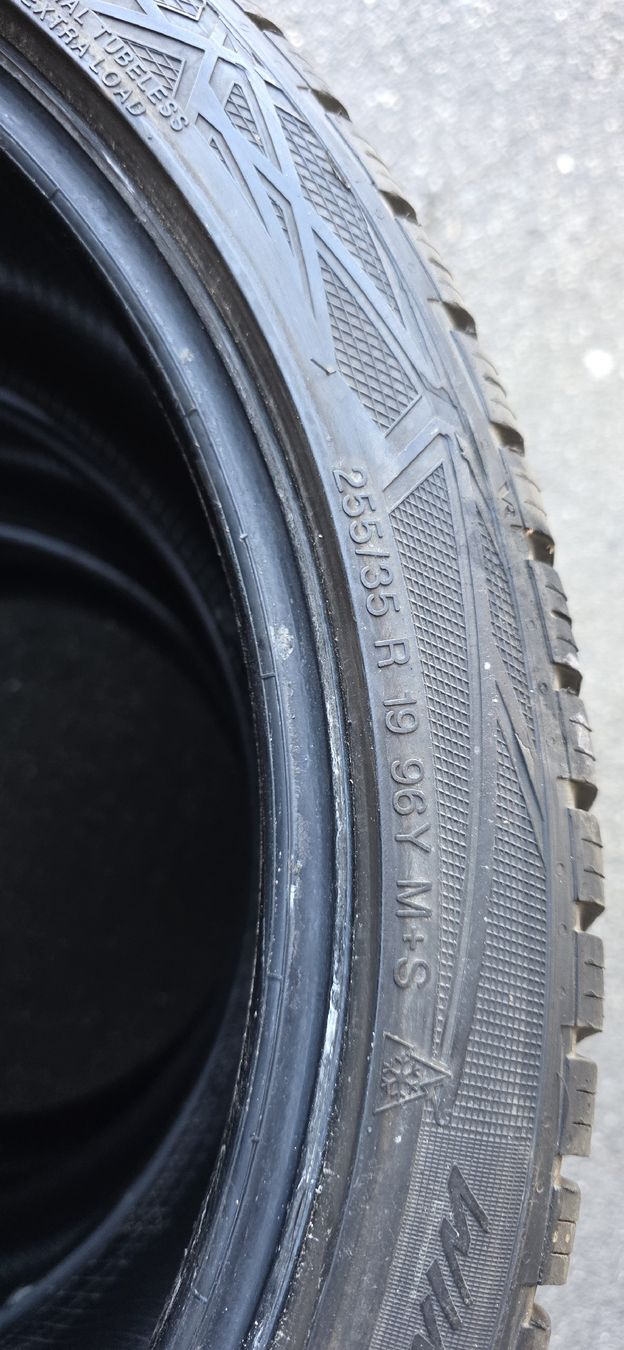 Pneumatici & Ruote complete: Winterpneu 255/35/R19 M+S – Usato da herzogenbuchsee venduto da jamma01 2
