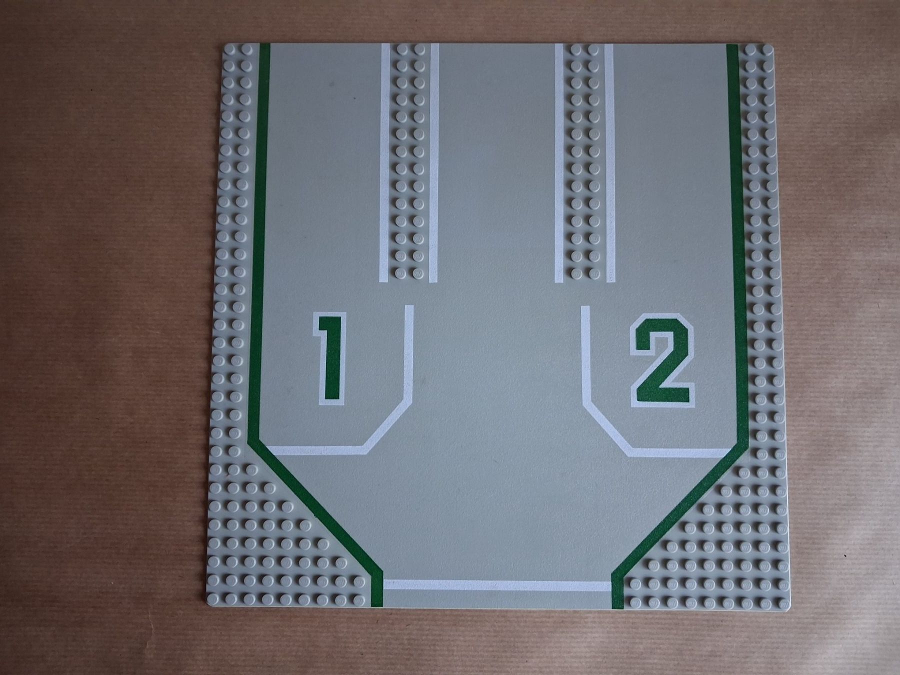 Lego Jouets: 10 Lego Strassenplatten 32x32 Noppen. Grau – D'occasion à Hagendorn par siwasi3 1