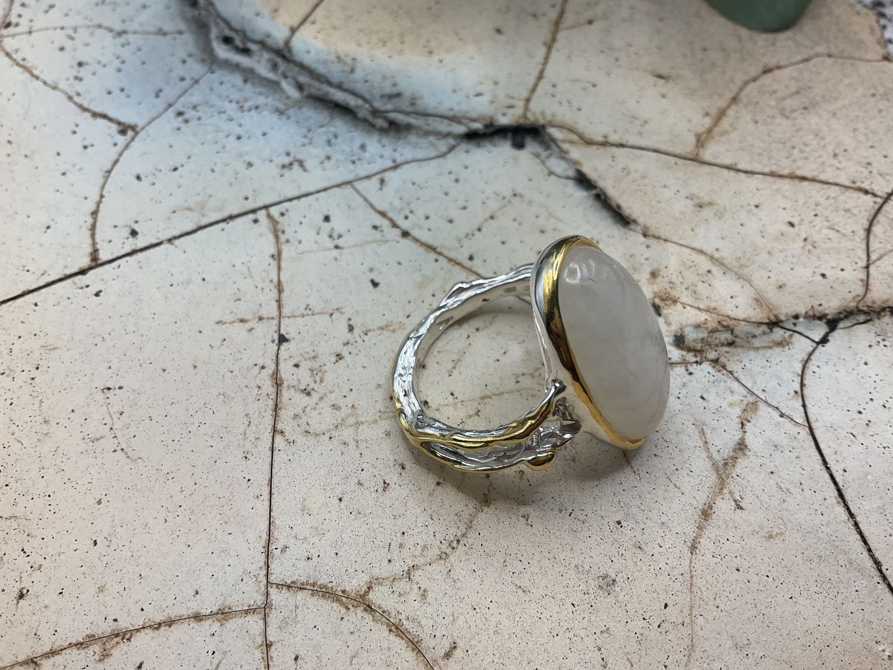 Ringe: Silberring mit grossem Mondstein, Gr. 55.5 – Gebraucht aus luzern von Alpendorf1 2