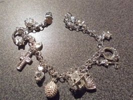 Armband silberfarbig, verschiedene Anhänger
