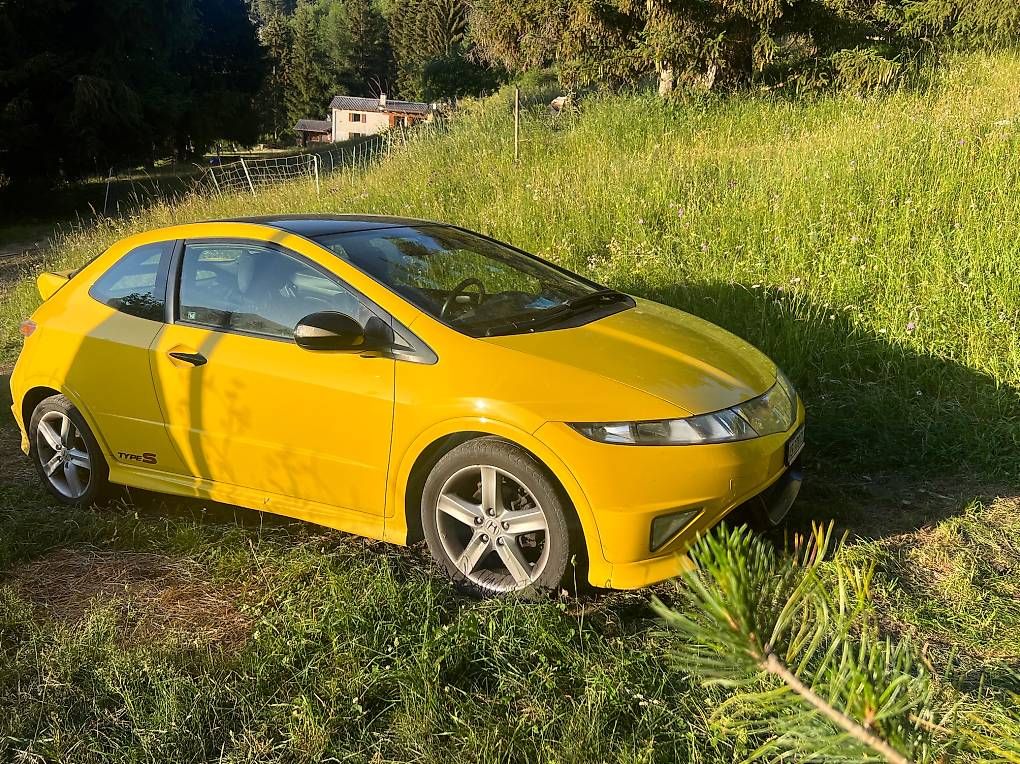 Autos: Honda Civic  – D'occasion à Leytron par her_vm77 3
