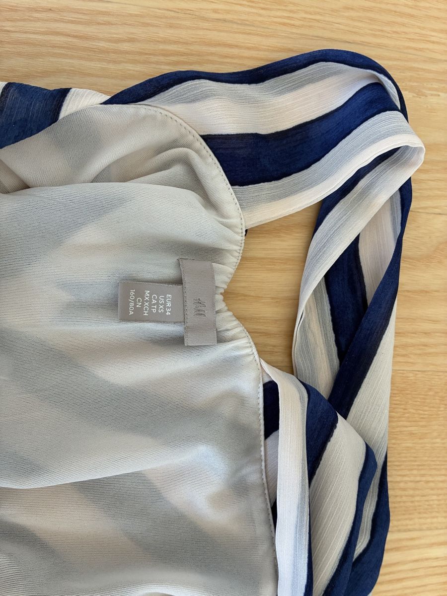 H&M Tute: Jumpsuit cremefarben/ blau – Usato da Stallikon venduto da shop100 3