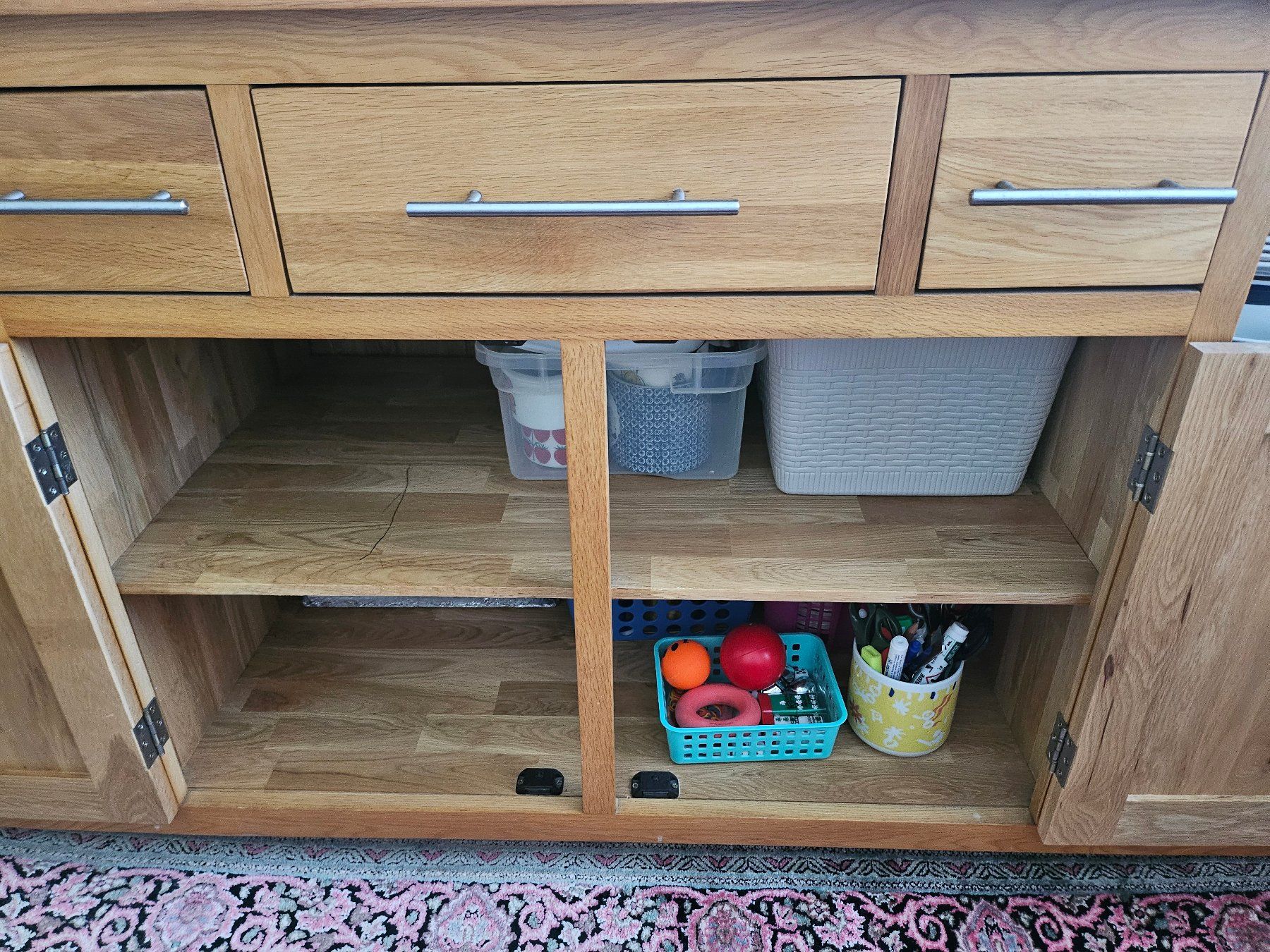 Cassettiere: Massives Eichenholz Sideboard Kommode Anrichte natur geölt – Usato da Dietikon venduto da erdbeeren 8